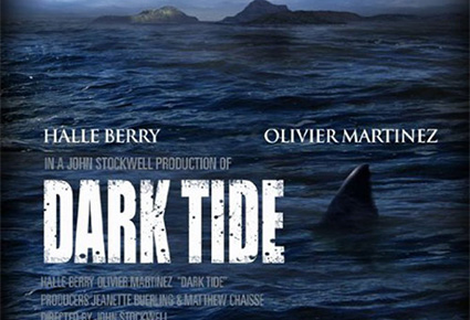 "Dark Tide" فيلم التحدّي والرعب من قعر المحيط
